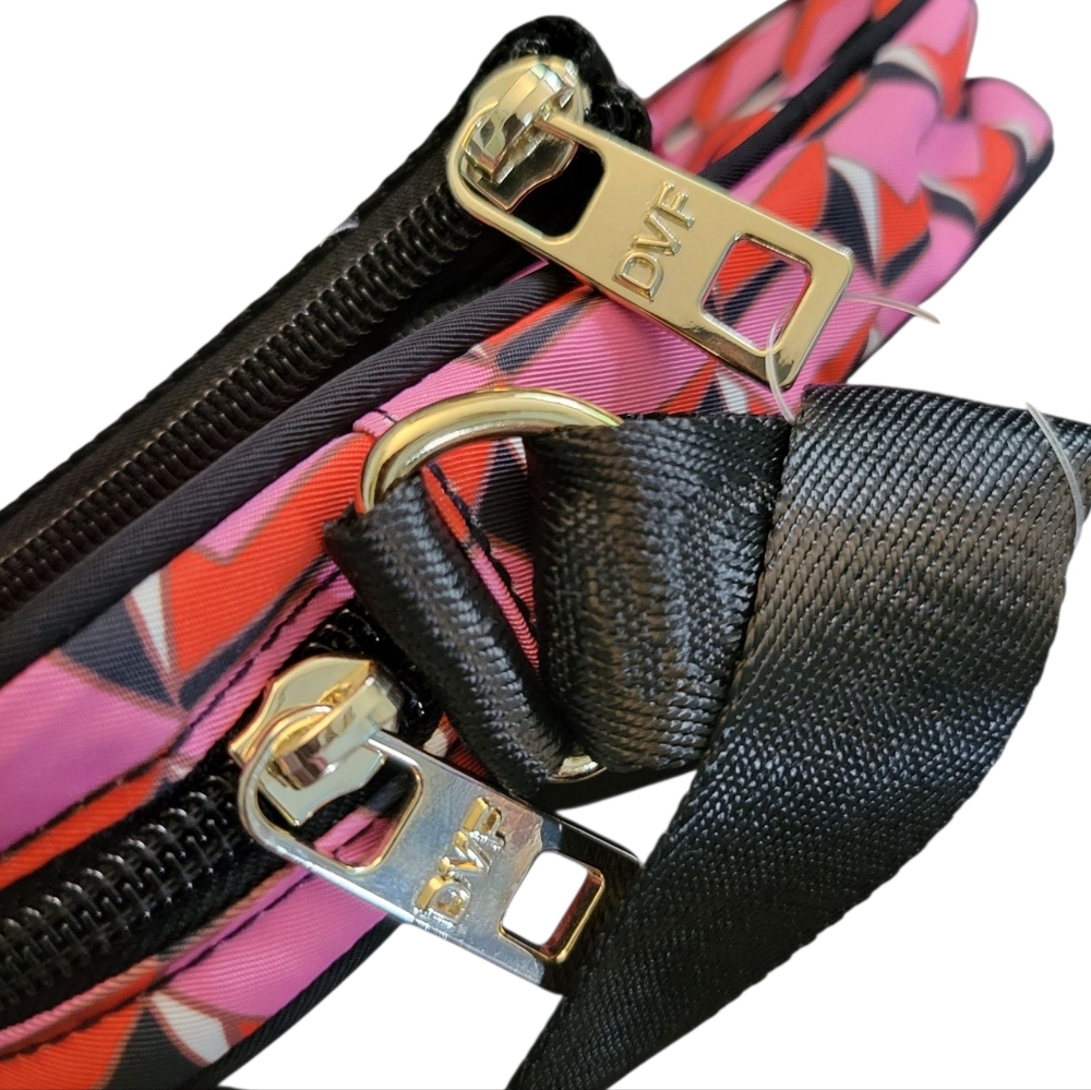Diane Von Furstenberg DVF Target Cellphone Holder Pink Modern Geo Crossbody Bag - Picture 10 of 11